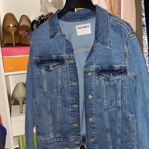 Old Navy denim jacket. Unworn! Size women’s medium.